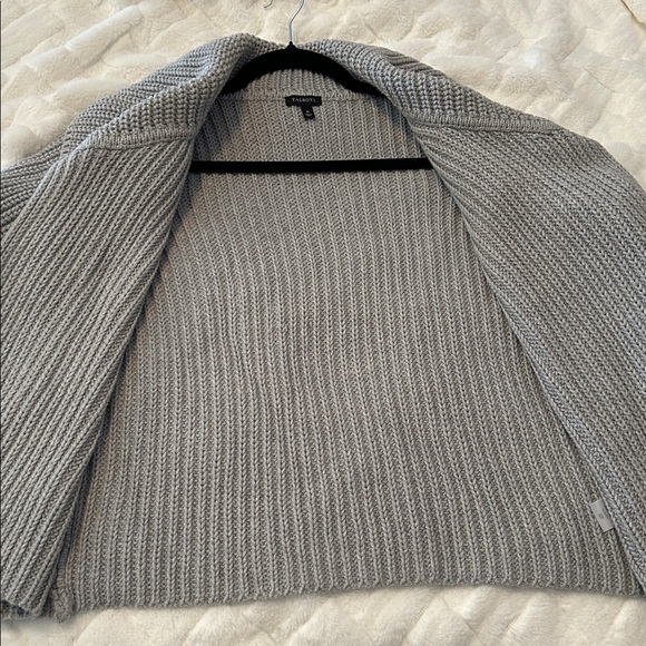 Talbots Gray Women's Cardigan Sweater size medium - Picture 6 of 7